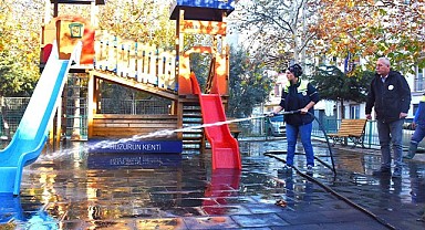 Gemlik'te çocuk parkları tertemiz