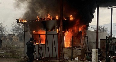 Hurdacıda Çıkan Yangın Korkuttu