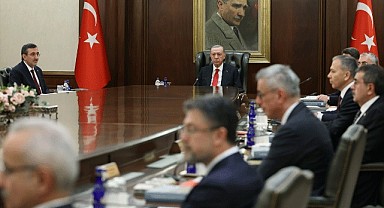 Kabine'nin ana gündemi Suriye!