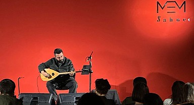 MEM Sahne’de yılın son konserini Karademir verdi