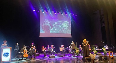 ‘Sanat Güneşi’ Zeki Müren, Bursa’da anıldı