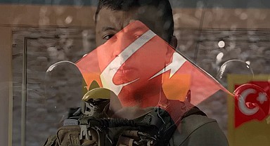 Şehidin Var Türkiye!