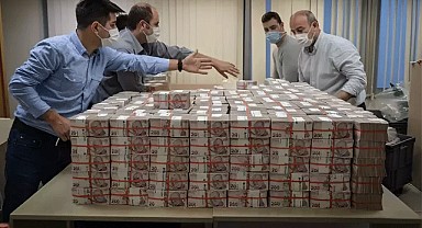 Finans Devinden Türk Ekonomisine Övgü