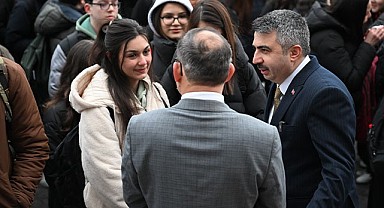 Başka Yılmaz Mesaisine Öğrencilerle Başladı