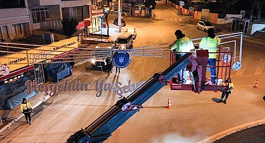 Bursa caddeleri ‘Ramazan’ için süslendi