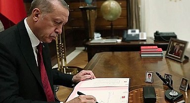 Cumhurbaşkanı Erdoğan , O İsmi Görevden Aldı