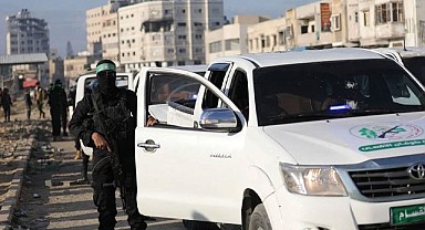 Hamas ile İsrail Arasında 4'üncü Esir Takası Başladı