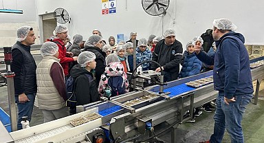 Öğrenciler, üretimi yerinde inceledi