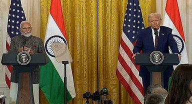 Trump'ın basın toplantısında ortalık karıştı