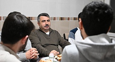 Başkan Yılmaz, Sahuru Gençlerle Yaptı