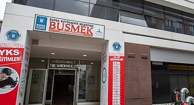 Bursa Büyükşehir, üniversite adaylarının yanında
