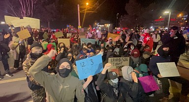 Bursalı Gençlerden Protestolara Devam