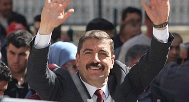 CHP'li Belediye Başkanı Görevine Geri Döndü