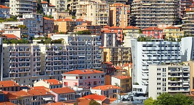 Enflasyon ve Faiz Kıskacında Konut Piyasası