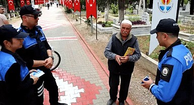 Mezarlıkta Sahte Hoca Avı!