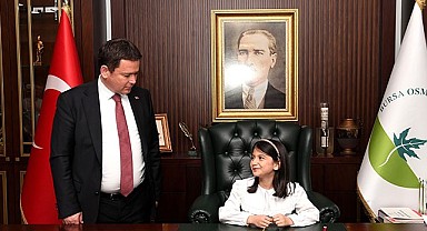 Başkan Aydın koltuğunu çocuklara devretti