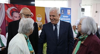 Başkan Bozbey’den Huzurevi’ne bayram ziyareti