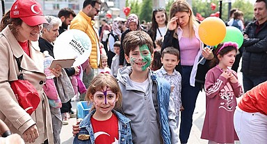 Çocukların bayramı Nilüfer’de büyük sevinçle kutlandı