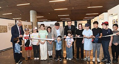 Elinde Fırça, Dilinde Müzik çizgi roman sergisi açıldı