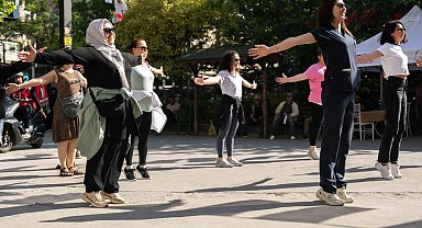 19 Mayıs Gençlik Festivali Küçükpark'ta başladı