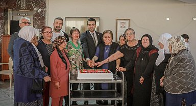 Ankara Keçiören'de huzurevi sakinlerine sürpriz ziyaret