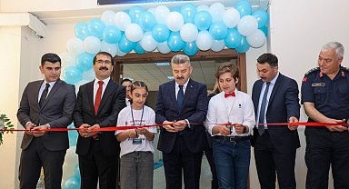 Artvin'de TÜBİTAK 4006 Bilim Fuarı açıldı