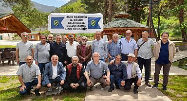 Asker arkadaşlarından yıllar sonra duygusal içtima