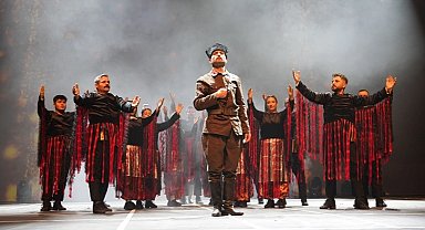 'Asrın Zaferi' izleyenleri büyüledi