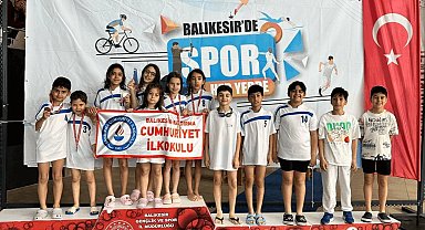 Balıkesir Büyükşehir'in minikleri madalyaları topladı