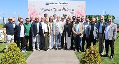 BALKANTÜRKSİAD'DAN ANNELER GÜNÜ KAHVALTISI