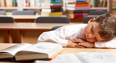 Başarıya giden yol yastıktan geçiyor... Sınav günü uyku planı nasıl olmalı?