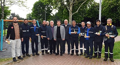 Başkan Erkan Aydın 1 Mayıs’ta emekçilerin yanında