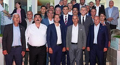 Başkan Zeyrek Köprübaşı'nda muhtarlarla buluştu