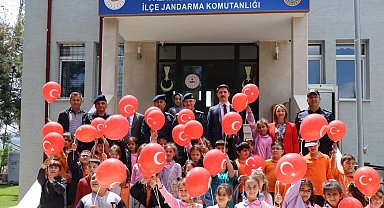 Bilecik Pazaryeri'nde 500 öğrenci Jandarma Komutanlığı'nda!