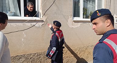 Bilecik Pazaryeri'nde Jandarma'dan kapı kapı uyarı!