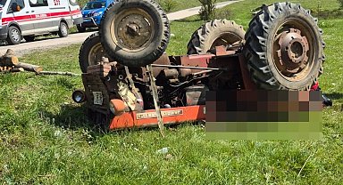 Bilecik'te traktör devrildi, sürücü yaralandı