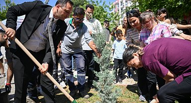 Bornova'da fidanlar toprakla buluştu