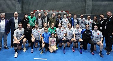 Bursa Büyükşehir Belediyespor rahat kazandı