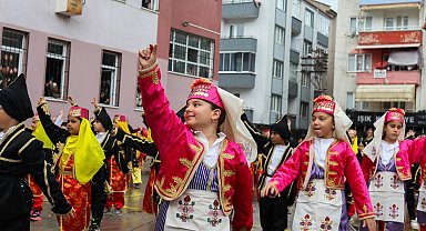 Bursa Gemlik'te 1470 öğrenci sanatla buluşuyor