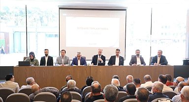 Bursa İnegöl Belediyesi'nde muhtarlarla istişare toplantısı