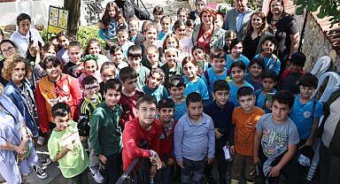 Bursa Nilüfer'de çocuklarla kitap üzerine keyifli bir söyleşi