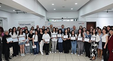 Bursa Nilüfer'de en iyi kitap kapağı tasarımlarına ödül
