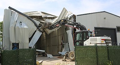 Bursa Nilüfer'de Yaylacık'ta kaçak yapılar yıkıldı