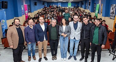 Bursa'da Festival Söyleşileri'ne Erke Tümer ve Erdal Hoş'la veda