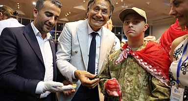 Bursa'da 'özel askerler' için kına eğlencesi