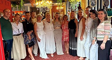 Bursa'da Victoria Art Cafe sanatseverlerle buluştu