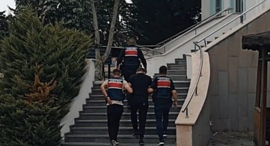 Bursa'da Suç Makinesi Jandarmadan Kaçamadı: İznik'te Kıstırıldı