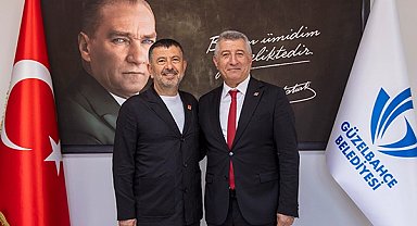 CHP'li Ağbaba'dan Güzelbahçe'ye övgü