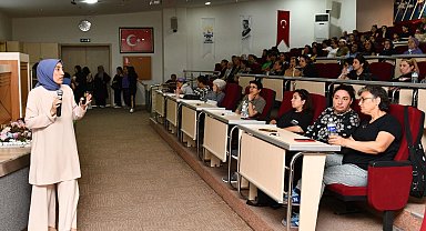 Çiğli'de kadınlara sağlıklı yaşam paneli