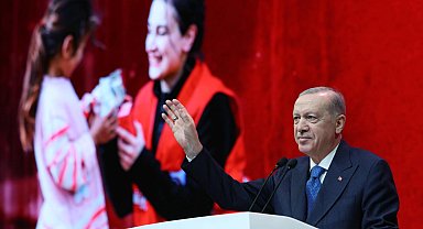 Cumhurbaşkanı Erdoğan'dan Kızılay'a övgü